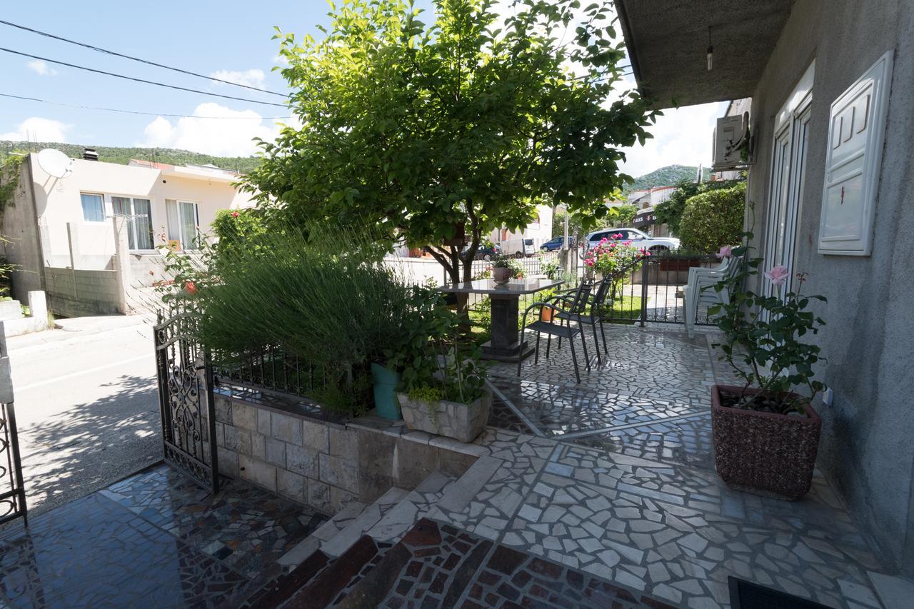 Apartmani "Rebecca" Неум Екстериор снимка